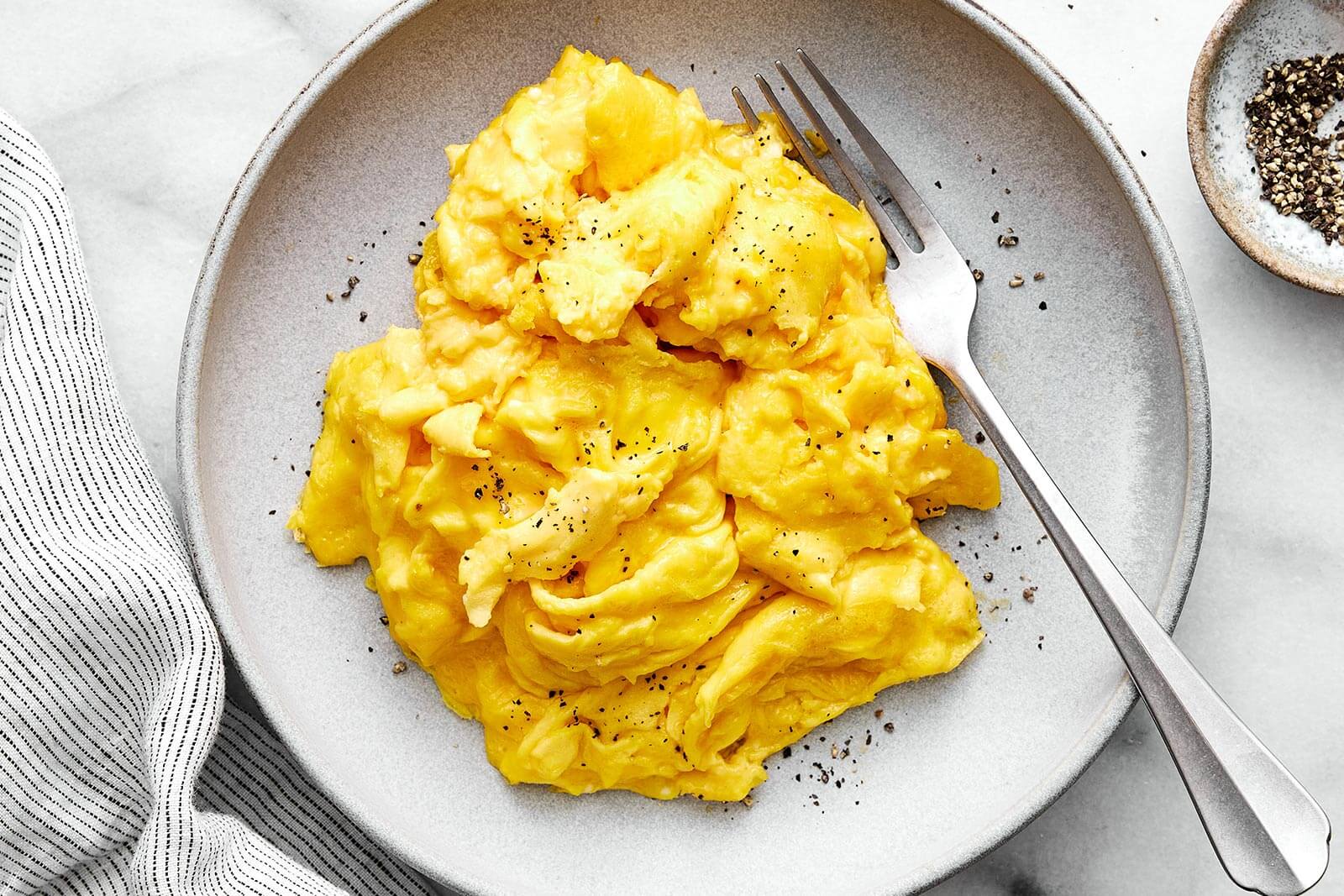 How To Make Scrambled Eggs Perfectly!